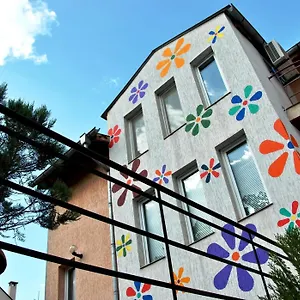 10 Coins Hostel